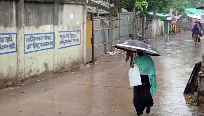 কক্সবাজার জেলায় স্বস্তির বৃষ্টি। প্রবা ফটো