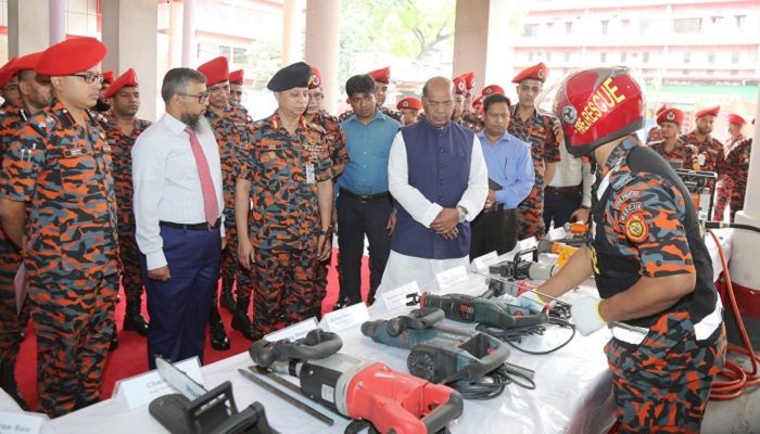 ফায়ার সার্ভিসের সদর দপ্তর পরিদর্শন করলেন দুর্যোগ ব্যবস্থাপনা প্রতিমন্ত্রী