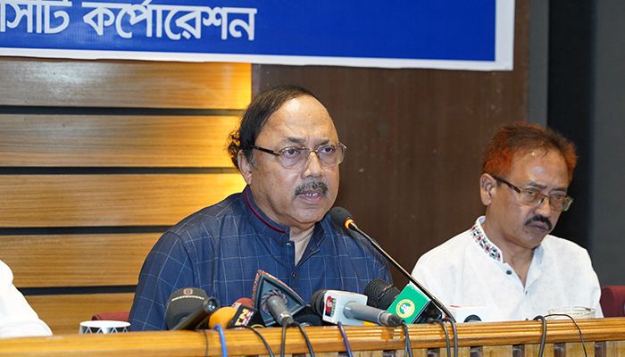 ‘দীর্ঘমেয়াদী পরিকল্পনায় ফ্লাইওভারসহ বিভিন্ন উন্নয়ন কাজ বাস্তবায়ন করা হচ্ছে রাজশাহীতে’