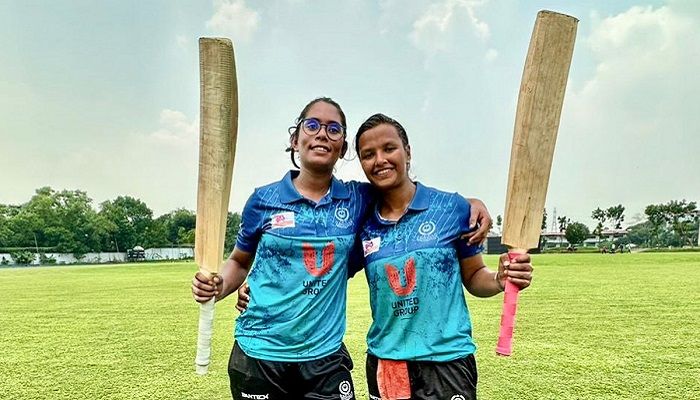 মুর্শিদার রেকর্ড সেঞ্চুরিতে মোহামেডানের ইতিহাস