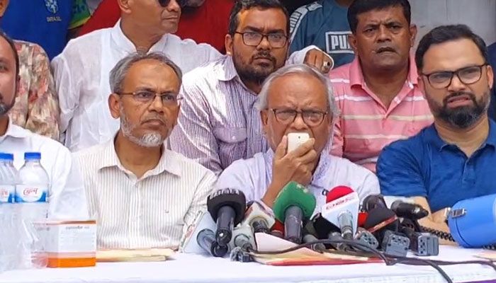 আওয়ামী লীগের নেতারাই দেশ ছেড়ে যাচ্ছে : রিজভী