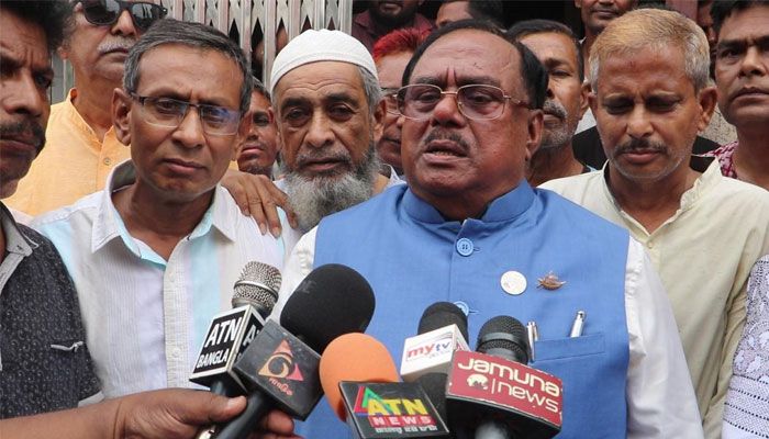 শেখ হাসিনা গণতন্ত্রকামী মানুষের নেতা : খাদ্যমন্ত্রী
