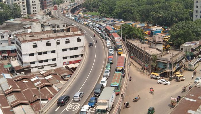 হানিফ ফ্লাইওভারে অসহনীয় যানজট
