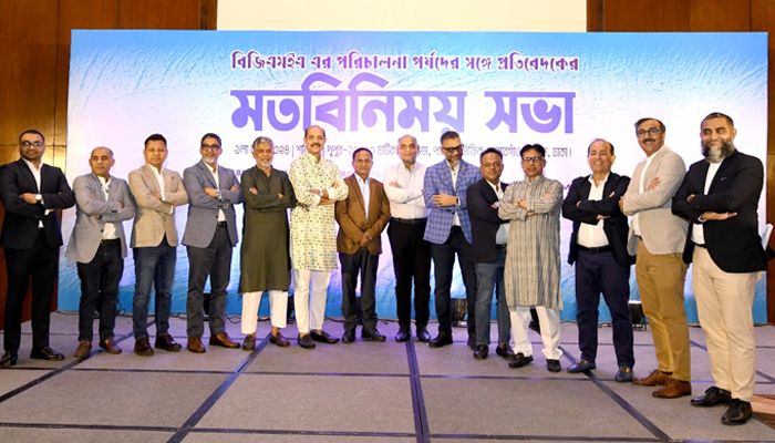 বাজেটে পোশাক খাতে নগদ প্রণোদনা অব্যাহত রাখার দাবি