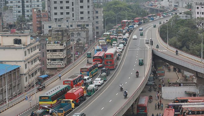 হানিফ ফ্লাইওভারে অসহনীয় যানজট