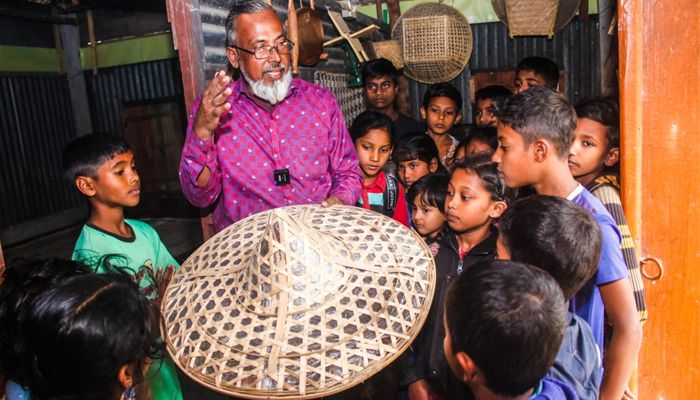 এআইপি খেতাবে ভূষিত হয়েছেন মতিন সৈকত
