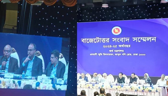 বাজেটোওর সংবাদ সম্মেলনে গভর্নরকে বয়কট করলেন সাংবাদিকরা