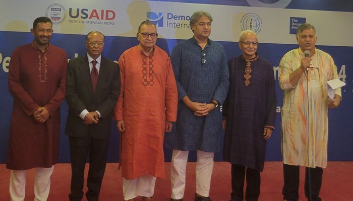 ‘শান্তি ও সম্প্রীতি না থাকলে দেশ বেশিদূর এগোতে পারে না’