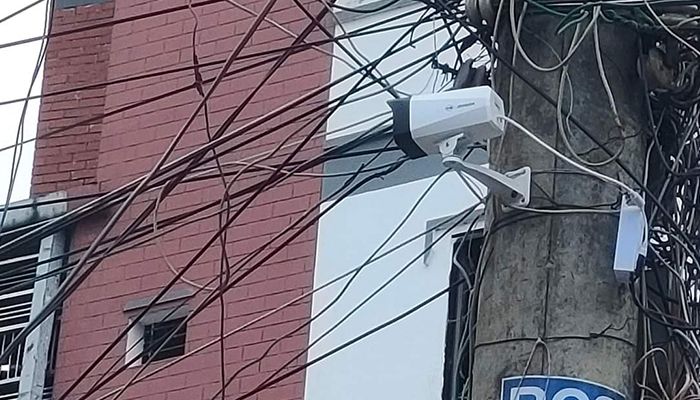 ব্যবসায়ী সমিতির উদ্যোগে সিসি ক্যামেরা
