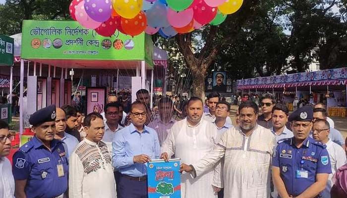 শনিবার টাঙ্গাইল শহরের শহিদ স্মৃতি পৌর উদ্যানে ১০ দিনব্যাপী বিসিক উদ্যোক্তা মেলার উদ্বোধন করেন বাণিজ্য প্রতিমন্ত্রী আহসানুল ইসলাম টিটু। প্রবা ফটো