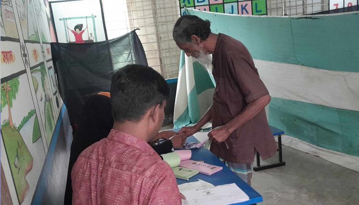 চতুর্থ ধাপে বগুড়ার তিন উপজেলায় ভোট চলছে