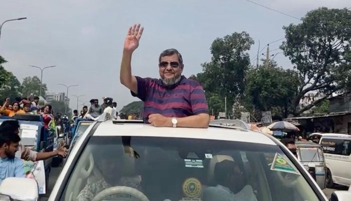 বিশাল গাড়িবহর নিয়ে আওয়ামী লীগের প্রতিষ্ঠাবার্ষিকীতে এমপি নিখিল 