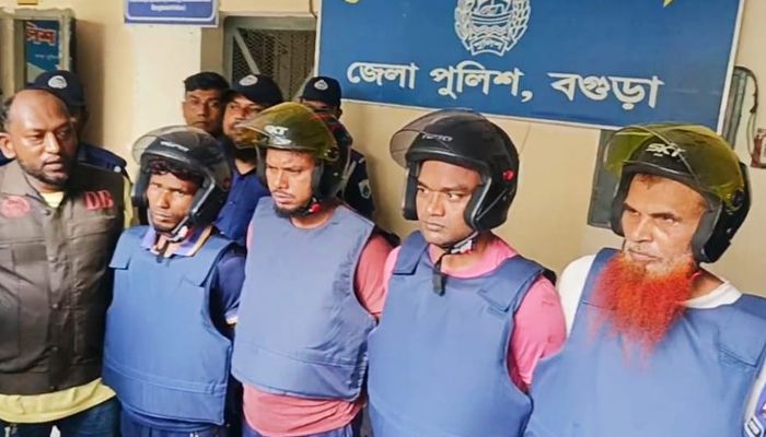 বগুড়া কারাগার থেকে পালানো মৃত্যুদণ্ডপ্রাপ্ত চার কয়েদি গ্রেপ্তার