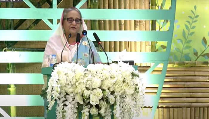 উন্নয়ন প্রকল্পের কারণে গাছ কাটলে তিন গুণ লাগাতে হবে : প্রধানমন্ত্রী