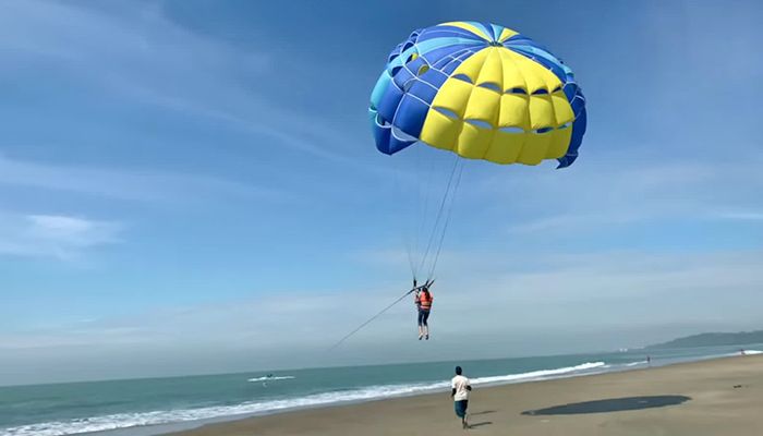 রোমাঞ্চের স্বাদ নিতে গিয়ে জীবনের ঝুঁকি