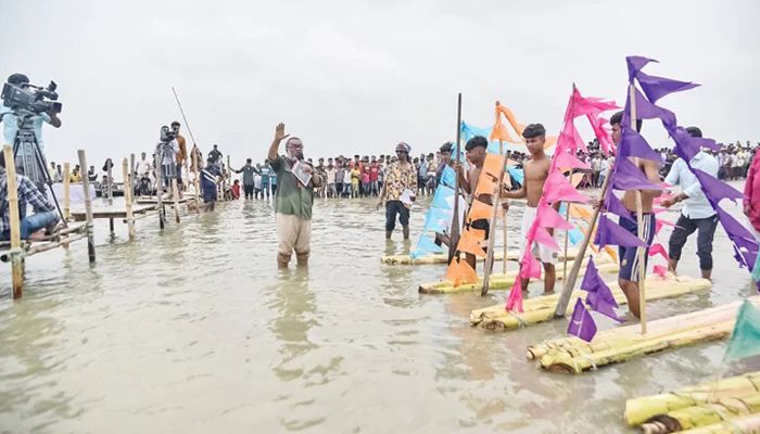 কৃষকের ঈদ আনন্দ এবার পদ্মার তীরে