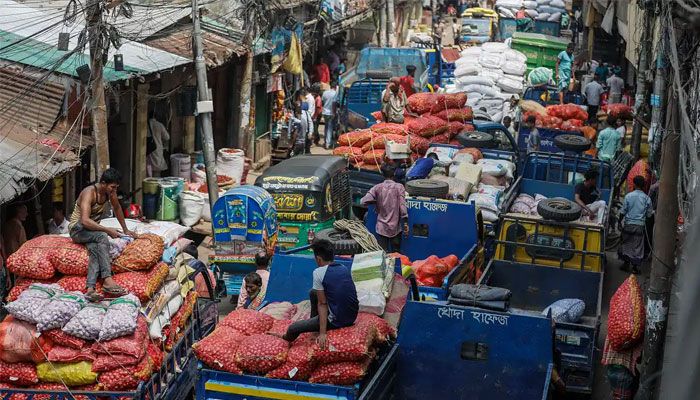 আস্থার সংকটে খাতুনগঞ্জের পাইকারি ব্যবসা