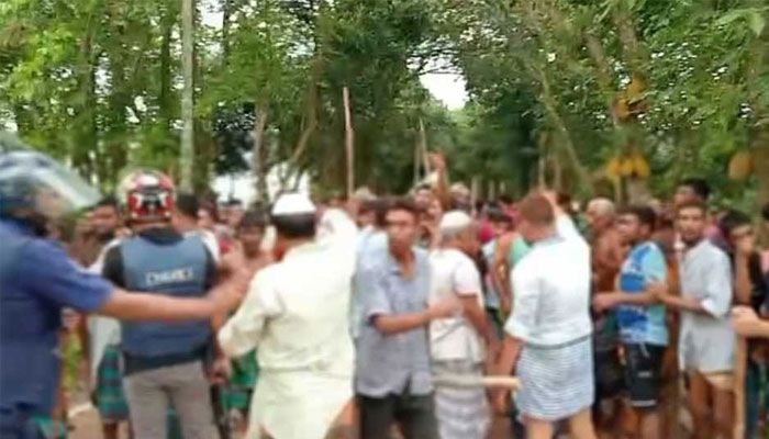 তালপাতা বেচাকেনা নিয়ে দুই গ্রামবাসীর সংঘর্ষে আহত ২৩ 