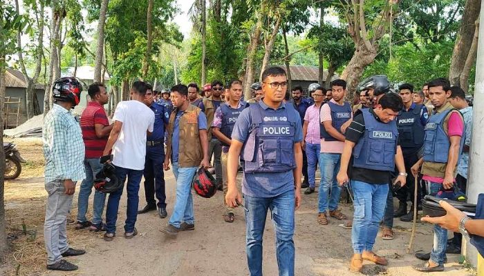 কুষ্টিয়ায় পুলিশের সঙ্গে বিএনপি নেতাকর্মীদের সংঘর্ষ, গুলি