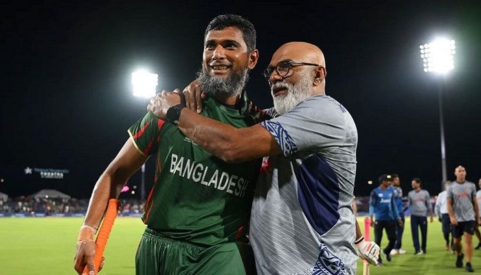 মাহমুদউল্লাহর প্রশংসায় পঞ্চমুখ হাথুরুসিংহে