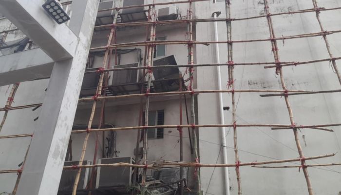 শপিং শেষে বাসায় ফিরছিলেন রেজা, মার্কেটের এসি বিস্ফোরণে বিচ্ছিন্ন হয়ে গেল পা