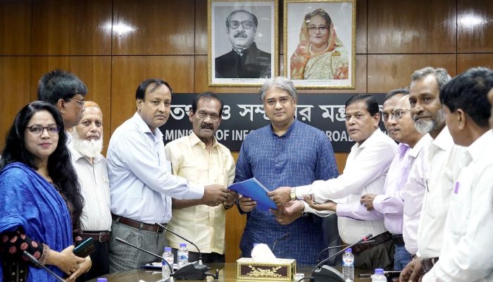 গণমাধ্যমকে শক্ত ভিত্তির ওপর দাঁড় করাতে চায় সরকার : তথ্য প্রতিমন্ত্রী