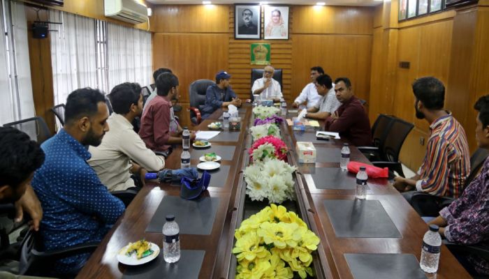 ইবিতে কর্মসূচি প্রত্যাহার ঘোষণা একপক্ষের, আরেকপক্ষের প্রত্যাখ্যান