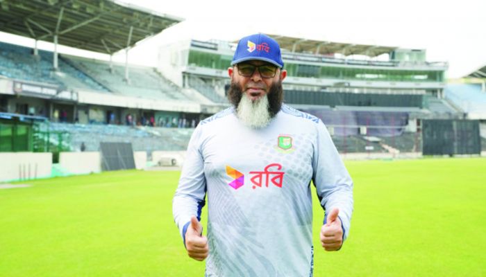 মুশতাকে ভরসা রাখবে বিসিবি