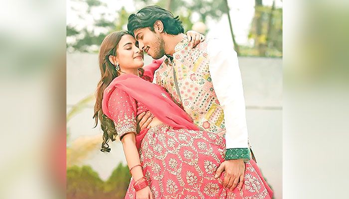 আলোচনায় তৌসিফ-তটিনী