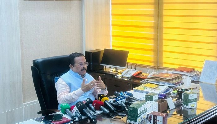দুর্নীতির বিরুদ্ধে অভিযান চলবে, কেউ পার পাবে না : নানক
