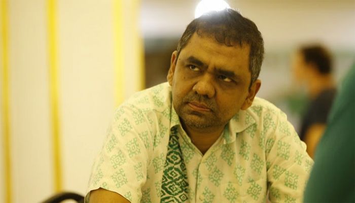 নক্ষত্রের বিদায়ে শোকের ছায়া
