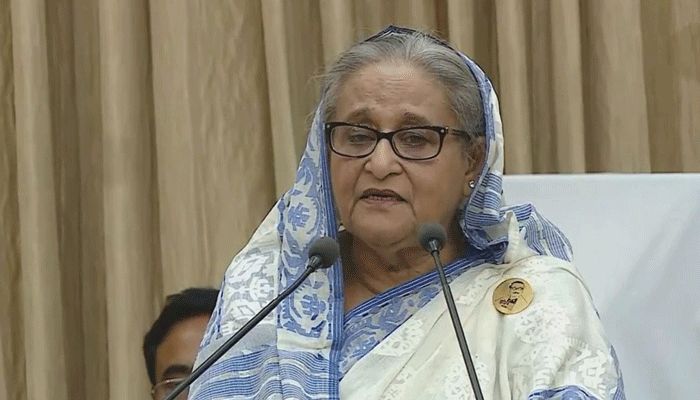 সহিংসতায় নিহত ৩৪ পরিবারকে সঞ্চয়পত্র-নগদ অর্থ দিলেন প্রধানমন্ত্রী