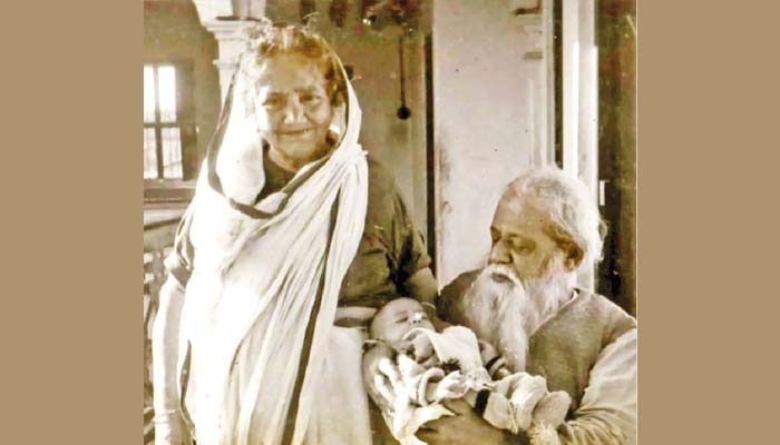 ডক্টর মুহম্মদ শহীদুল্লাহ্‌ : ঘরে বাইরে