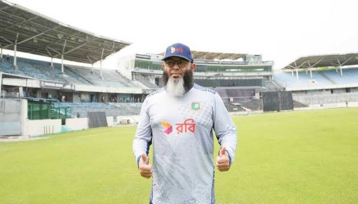 বাংলাদেশের কোচিং প্যানেলে থাকছেন না মুশতাক!