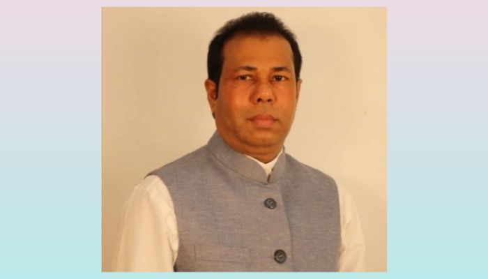 পদের প্রভাবে ক্ষমতাধর পিয়ন জাহাঙ্গীর