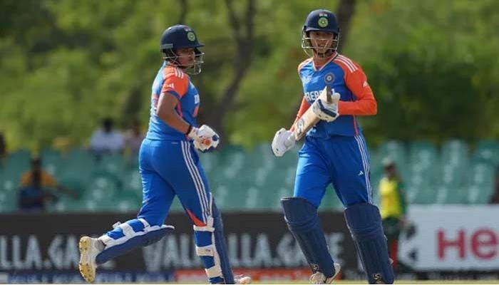 টস জিতে ব্যাটিংয়ে ভারত