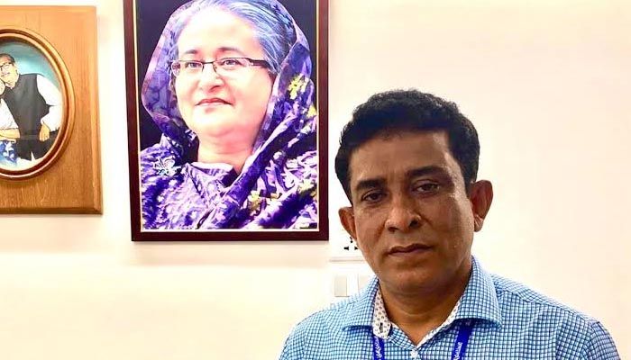 প্রক্টরকে অবাঞ্ছিত ঘোষণা জাবি শিক্ষার্থীদের