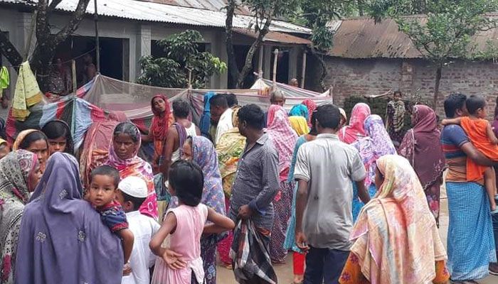 মিঠাপুকুরে সেপটিক ট্যাংকে পড়ে মা-ছেলেসহ তিনজনের মৃত্যু