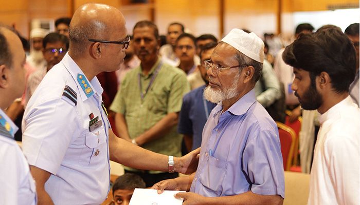 বিএএফ শাহীন কলেজের নিহত শিক্ষার্থীদের প্রতি শ্রদ্ধা
