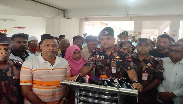 সীমান্তে বিজিবির ওপর ভারতীয় চোরাকারবারিদের আক্রমণ, বিজিবির গুলিবর্ষণ