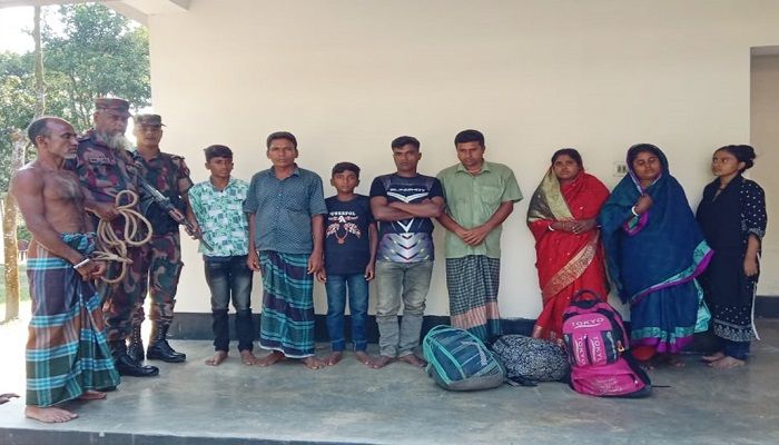 ভারতে অনুপ্রবেশের চেষ্টা, দালালসহ আটক ৯ বাংলাদেশি 