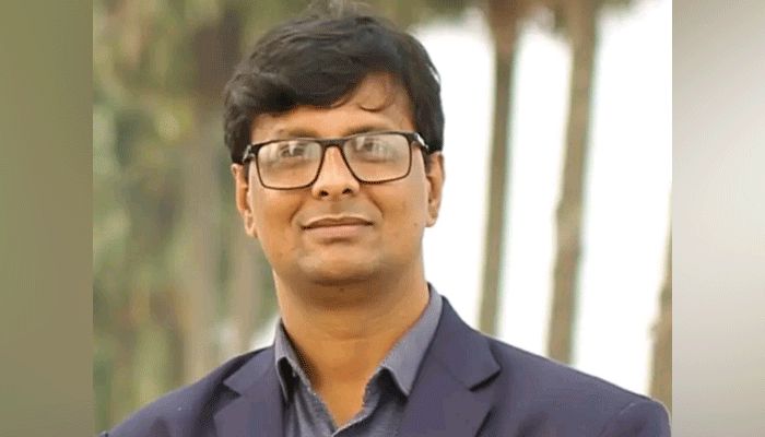 অধ্যাপক টুটুলকেই প্রাধ্যক্ষ পদে চান শিক্ষার্থীরা