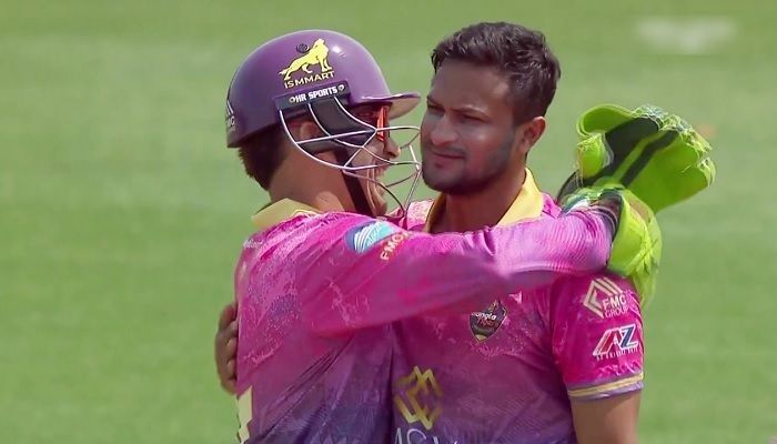 অবশেষে স্বরূপে ফিরলেন সাকিব