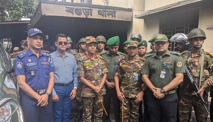 সেনা সহায়তায় বগুড়ার ১২ থানায় সীমিত পরিসরে কার্যক্রম শুরু