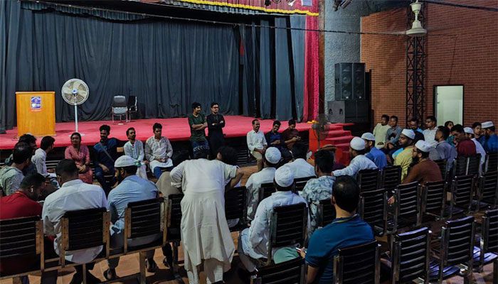 ঢাবিতে লিয়াজোঁ কমিটির মিটিং, এক কাতারে ছাত্রদল-শিবির-বাম 