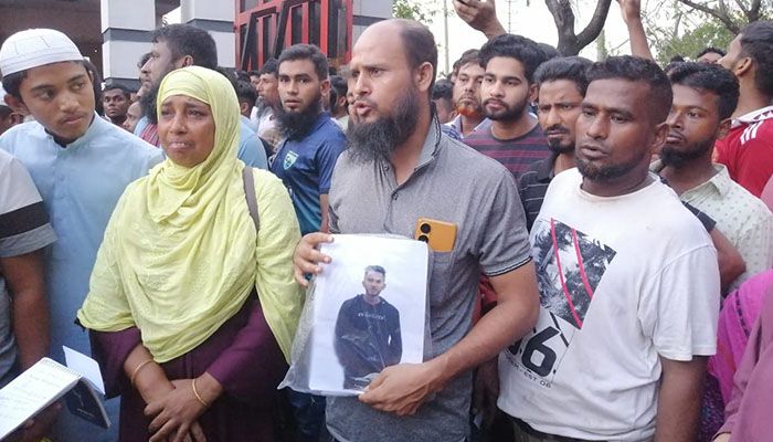 ‘আর বেঁচে থাকা সম্ভব না, পারলে আমাকে বাঁচাও’