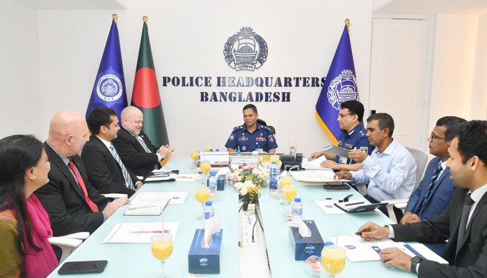আইজিপির সঙ্গে মার্কিন দূতাবাসের প্রতিনিধিদলের সাক্ষাৎ