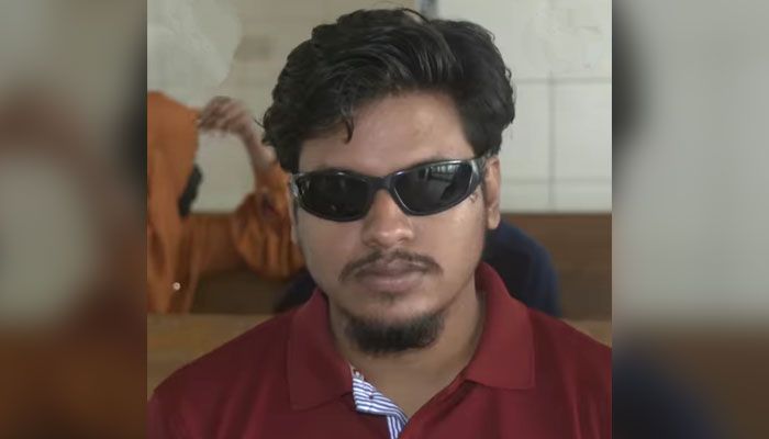 আন্দোলন সফল হয়েছে, কিন্তু দেখতে পারছি না