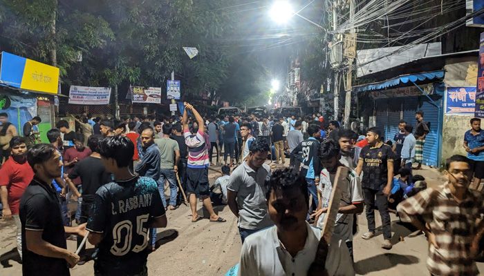 ববি ও বিএম কলেজের শিক্ষার্থীদের সংঘর্ষ, আহত শতাধিক 