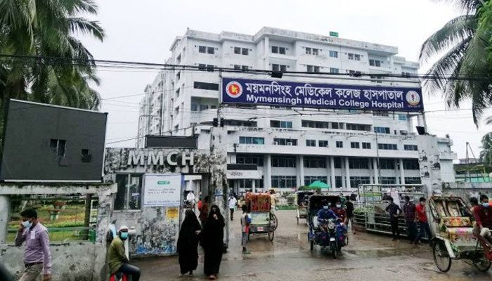 মমেক হাসপাতালের ১১ ইন্টার্ন চিকিৎসক বহিষ্কার